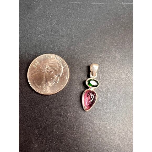 NEW Pink tourmaline and chrome diopside sterling silver pendant 1.75 grams - Picture 4 of 11